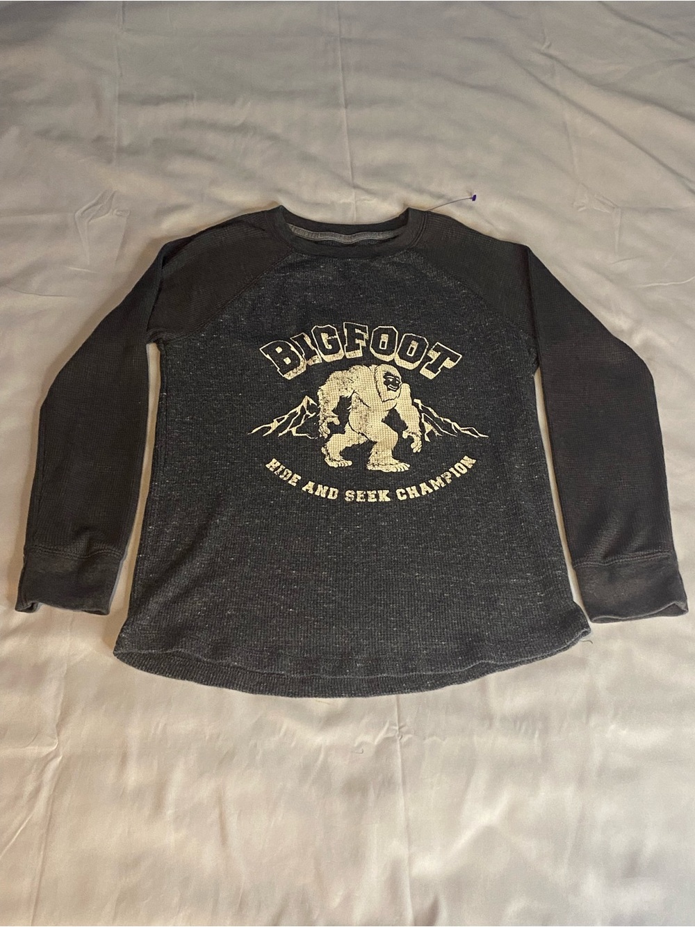 Boys Youth Grey Thermal Long Sleeve Big Foot Graphic Shirt Size L 14-16 New